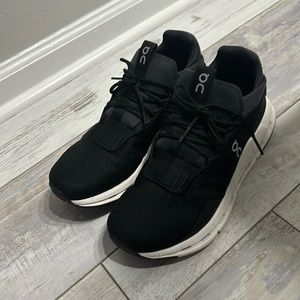 On Cloud Cloudnova - worn once!  Too big.